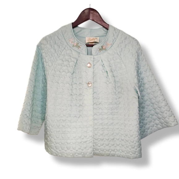 VTG | 60s 70s Barbizon Quilted Bed Jacket w/ Floral Embroidery - Medium - Picture 2 of 5